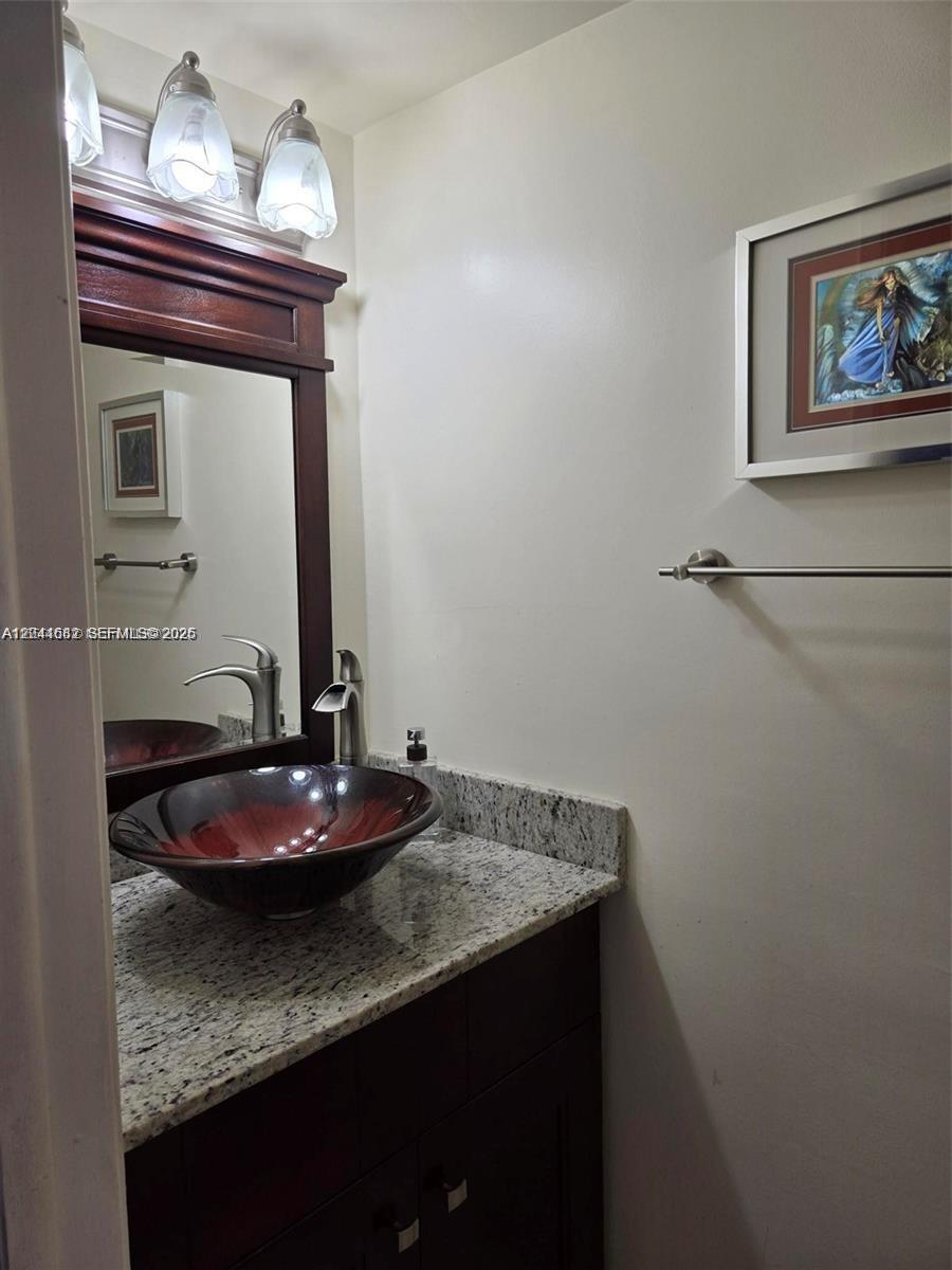 2174 W 60th Street