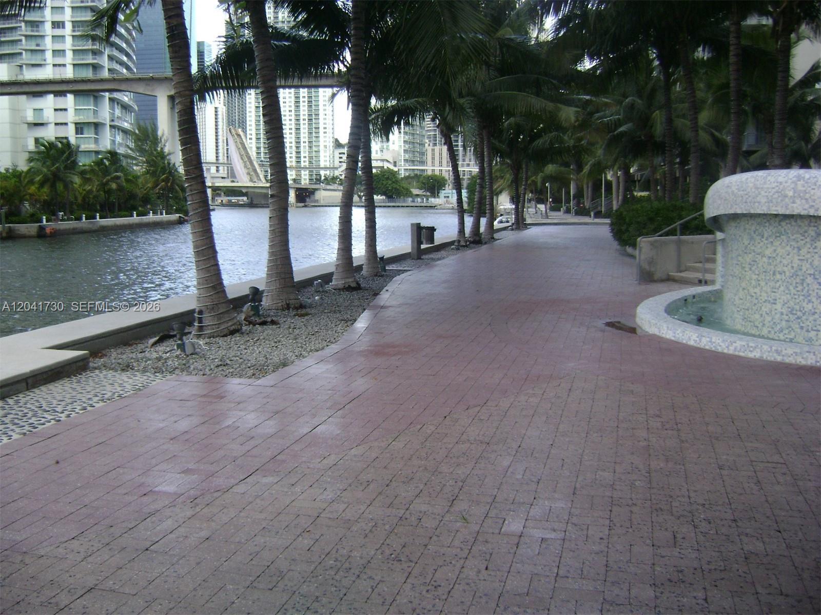 185 SW 7th Street