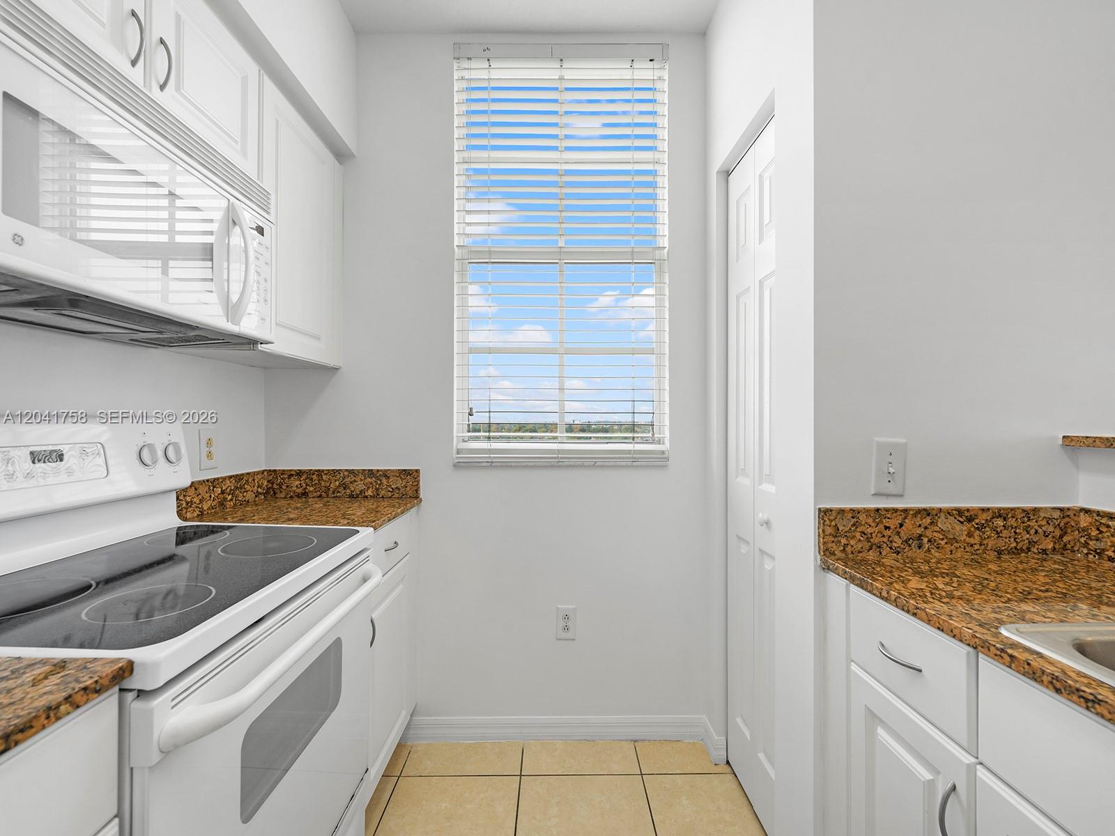 215 SW 42nd Avenue