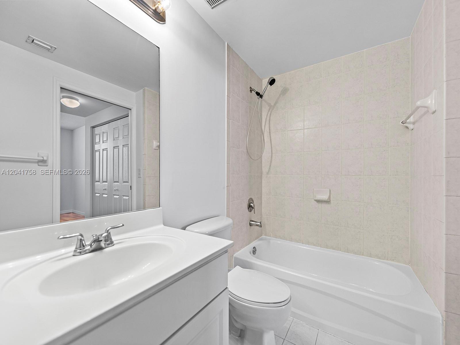 215 SW 42nd Avenue