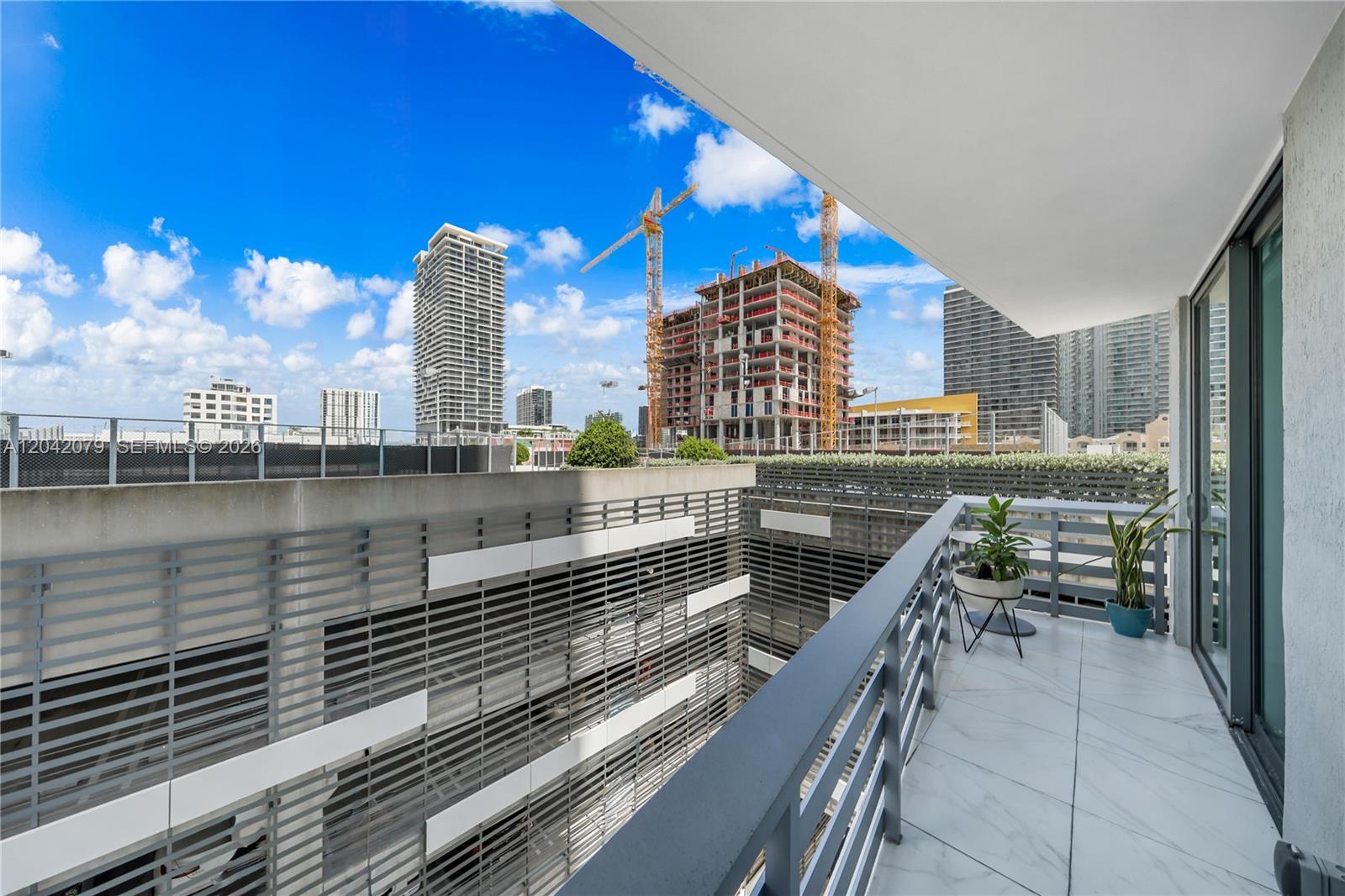 460 NE 28th Street