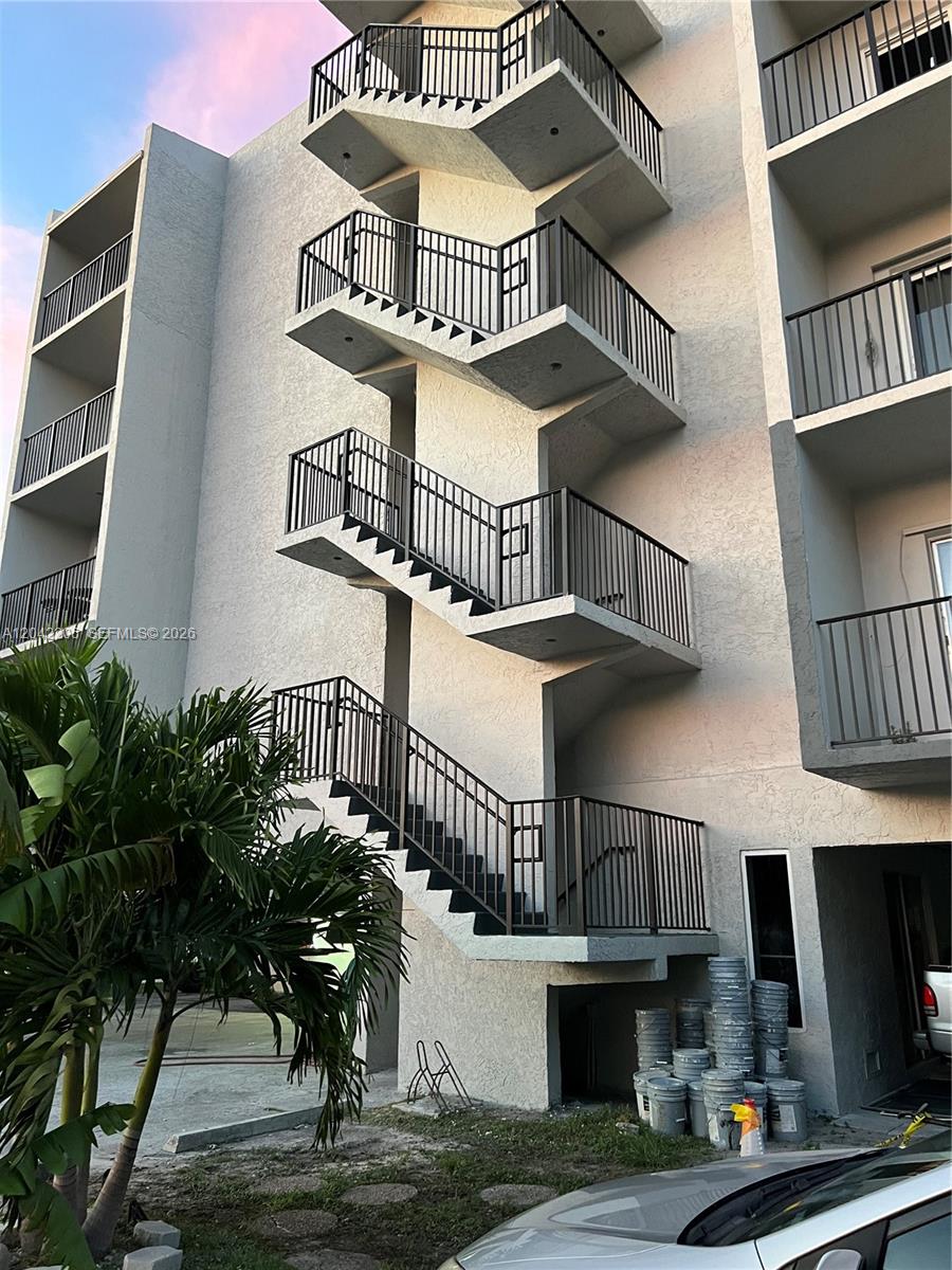 860 NE 78th Street