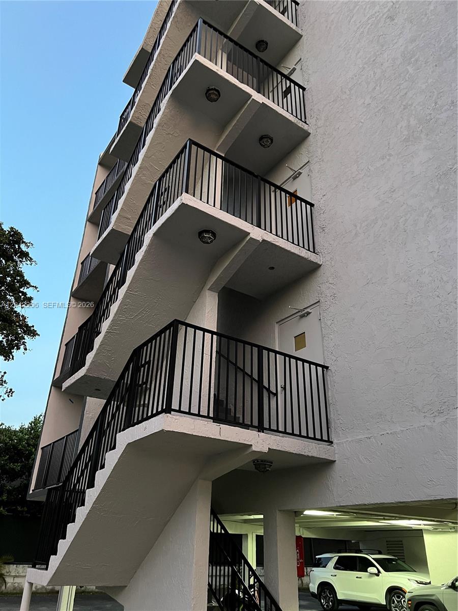 860 NE 78th Street