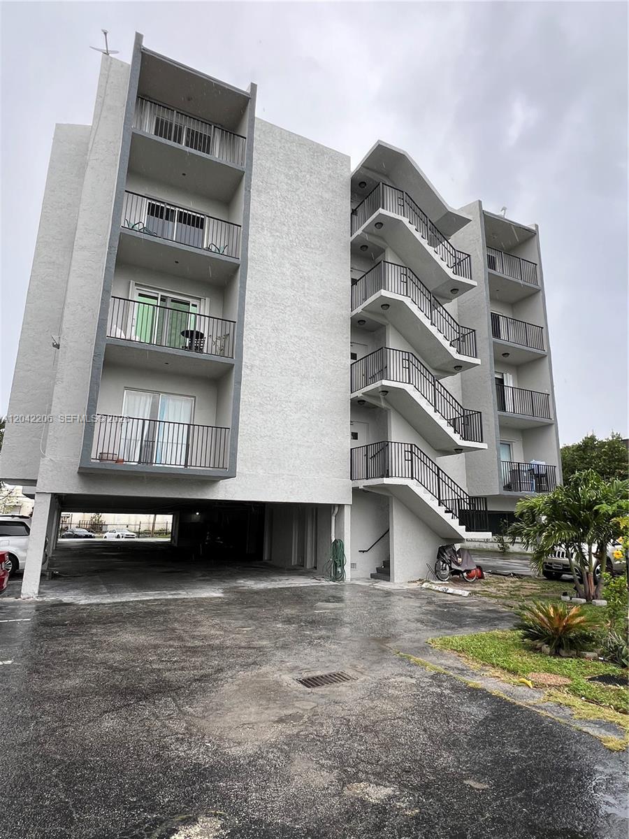 860 NE 78th Street