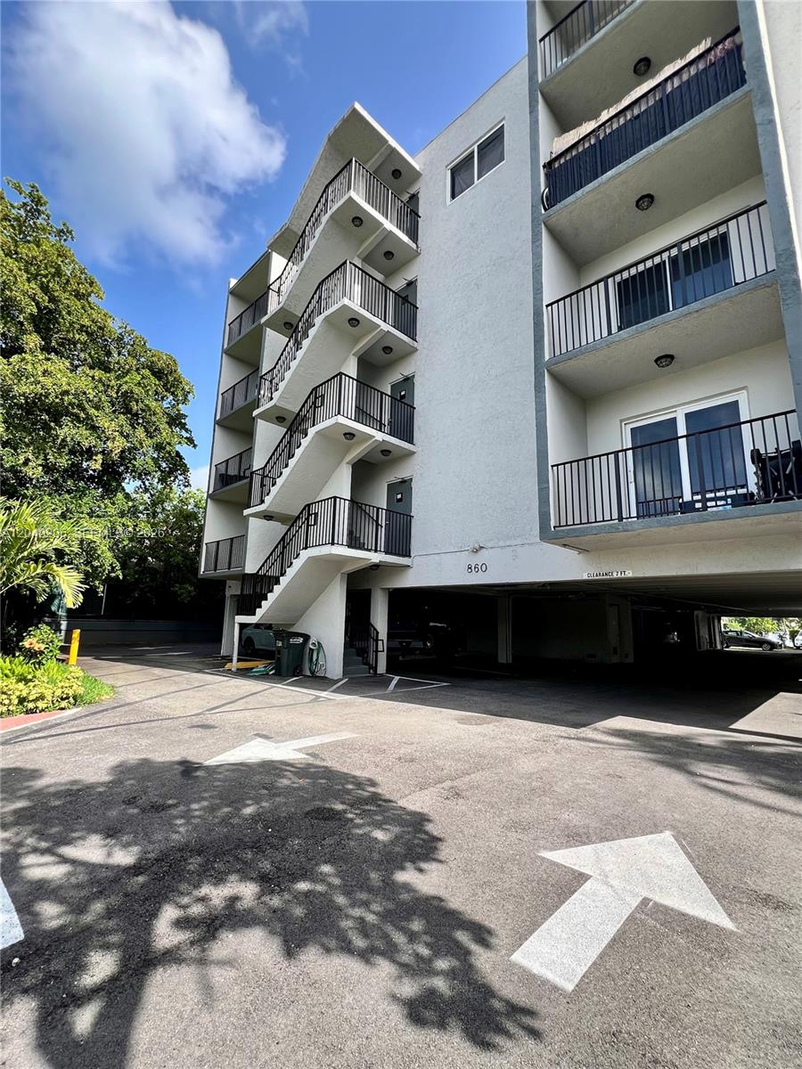 860 NE 78th Street
