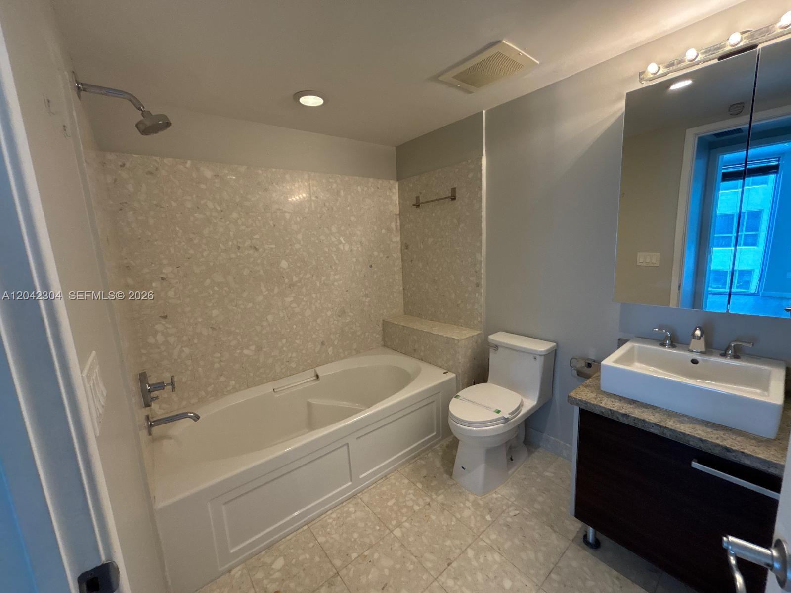 185 SW 7th Street