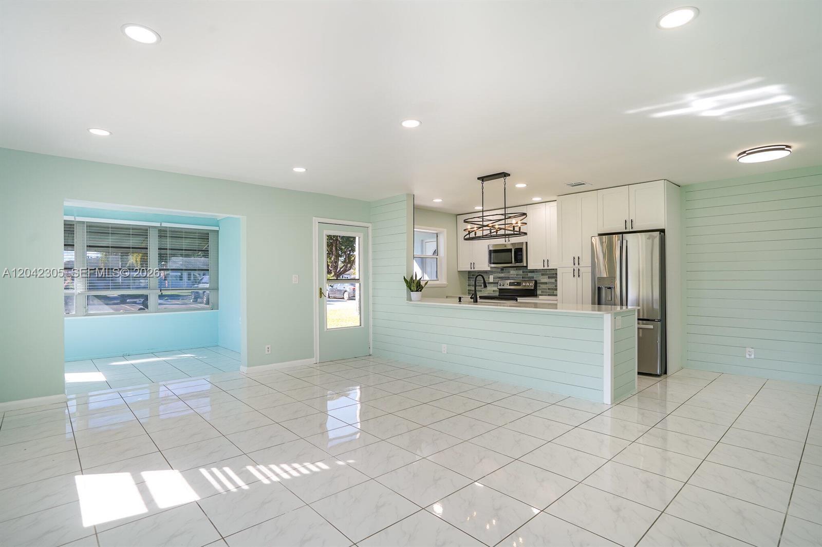 560 High Point Drive