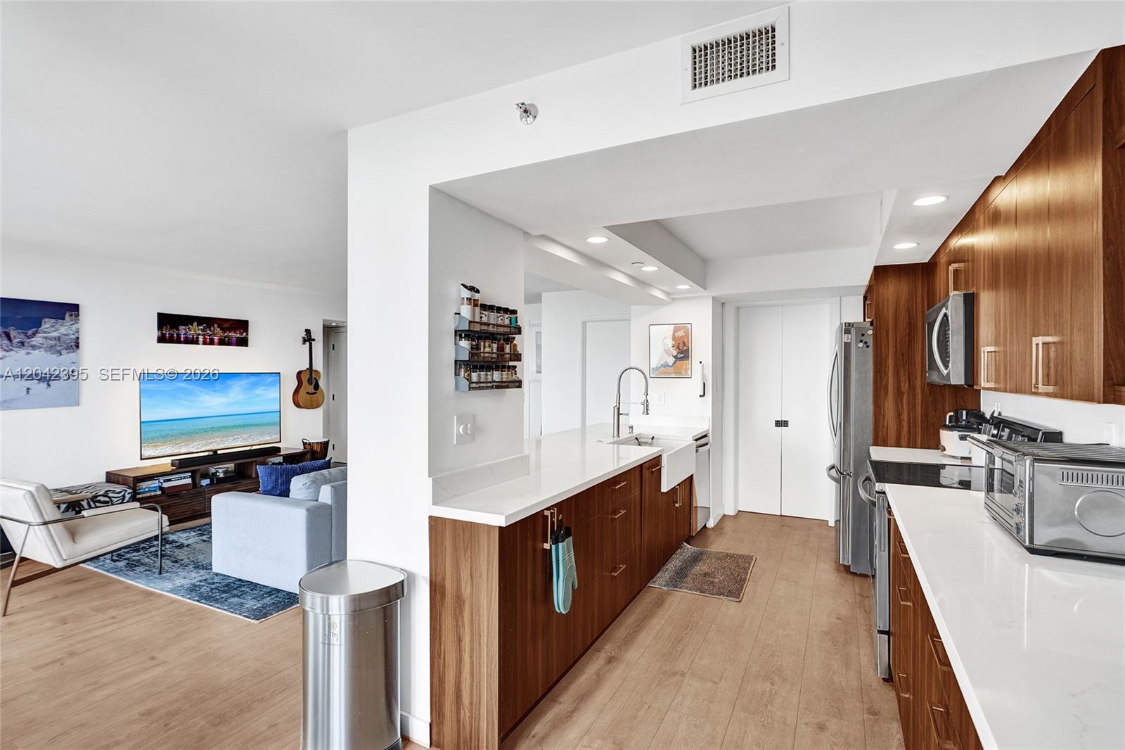 2000 Towerside Terrace