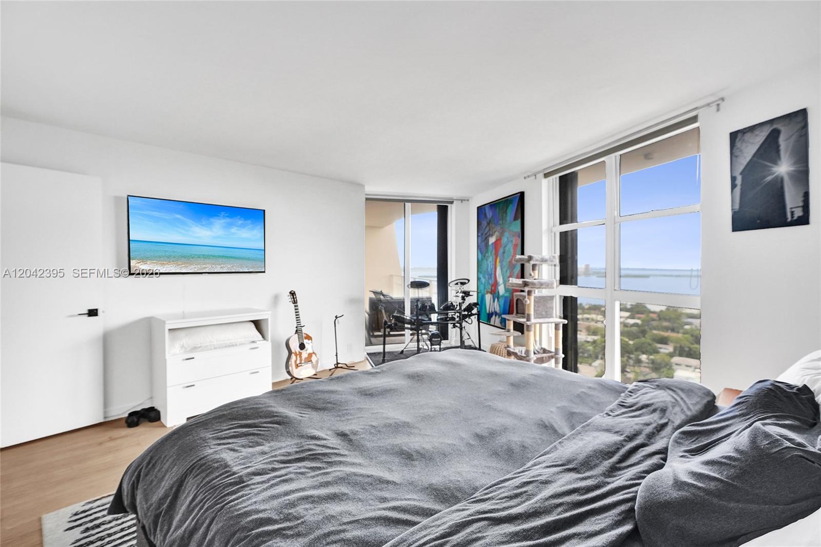 2000 Towerside Terrace