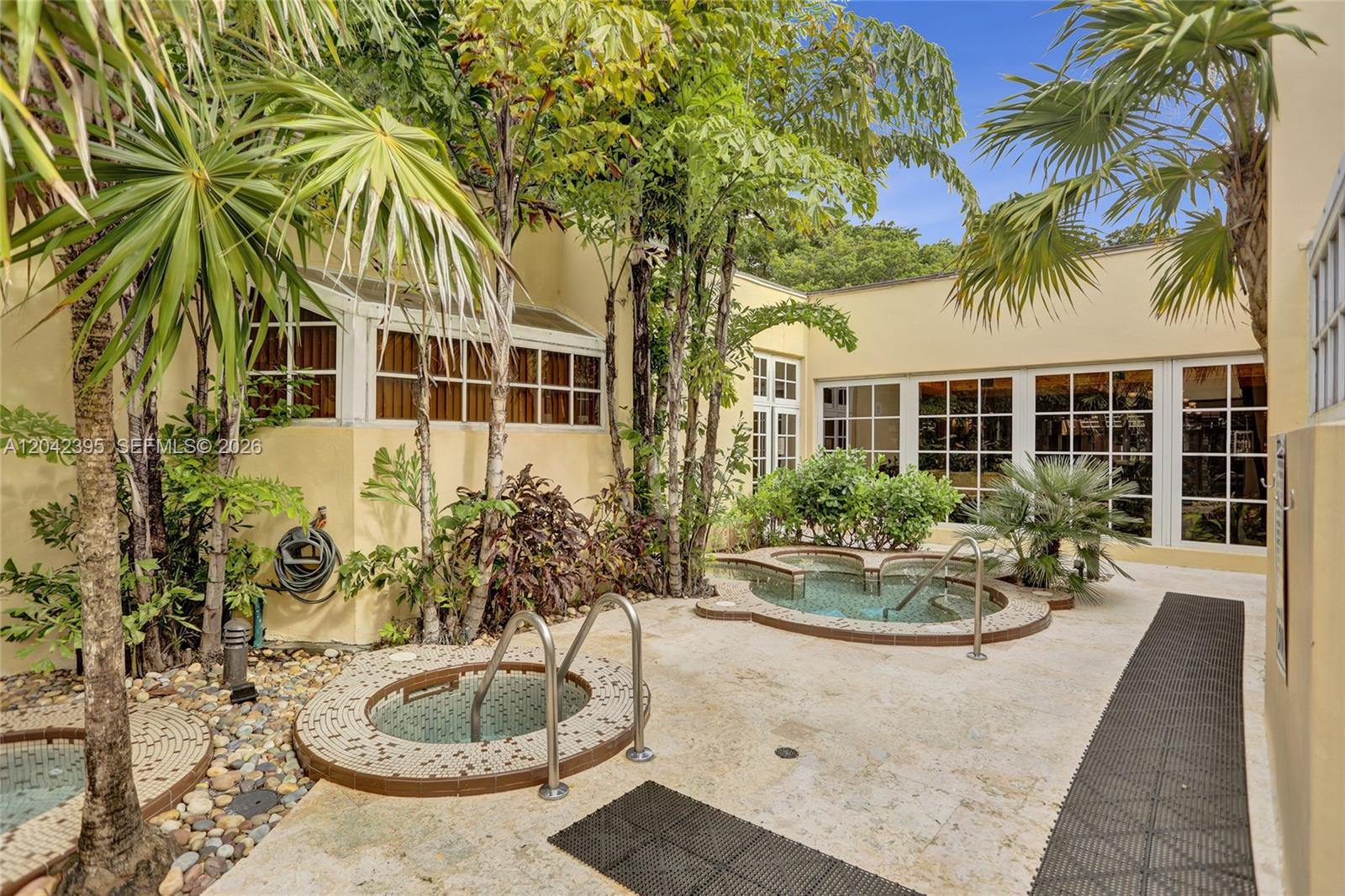 2000 Towerside Terrace