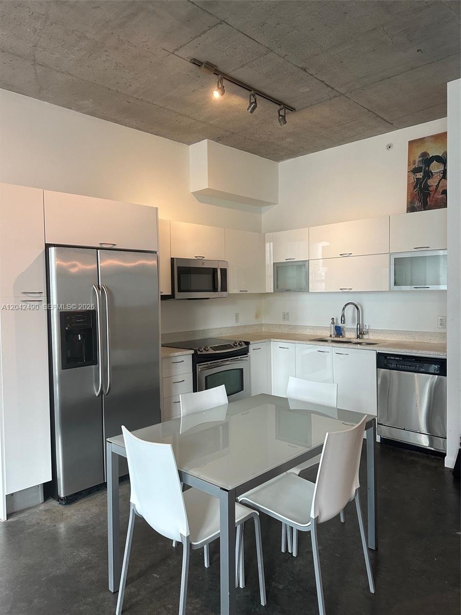 133 NE 2 Avenue