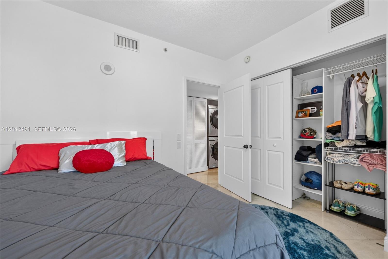 480 NE 30th Street