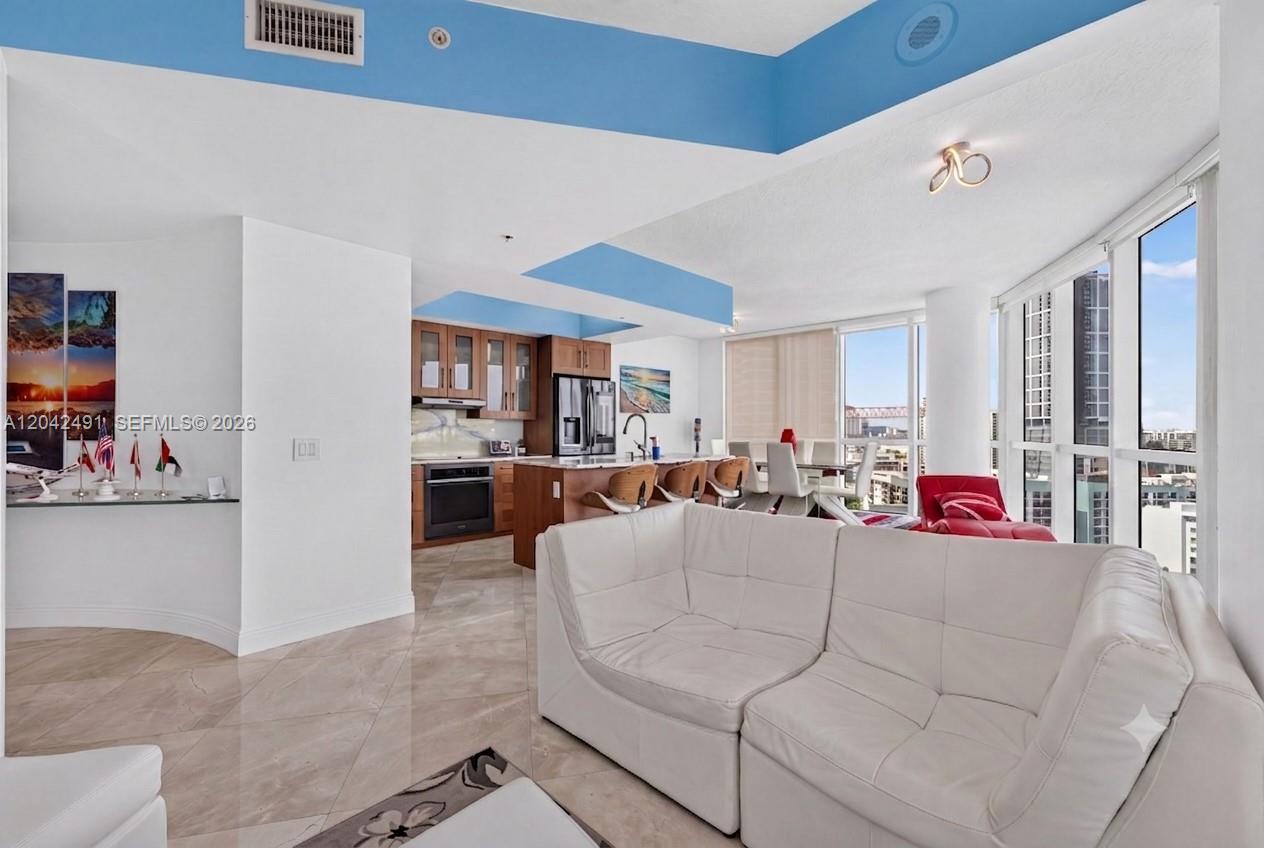480 NE 30th Street