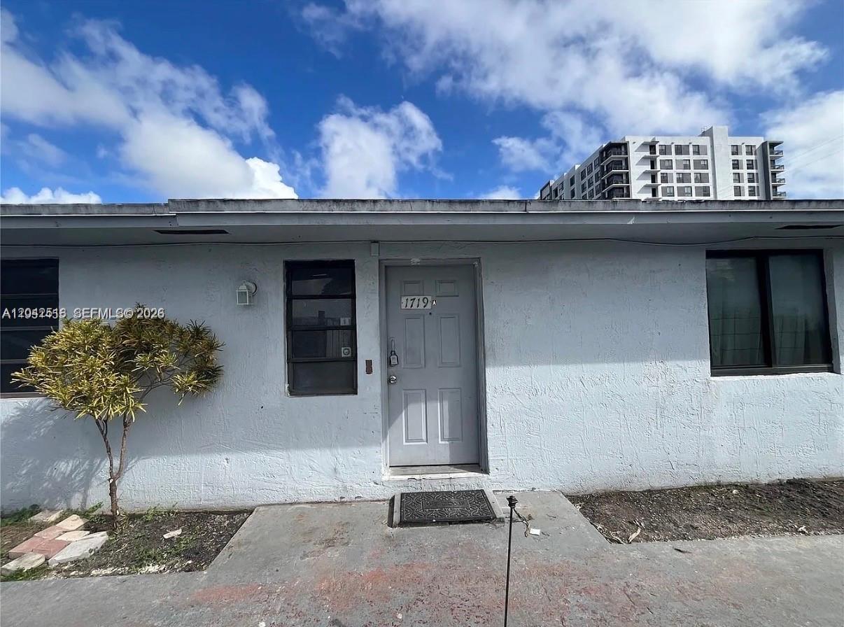 1717 NW 16th Street
