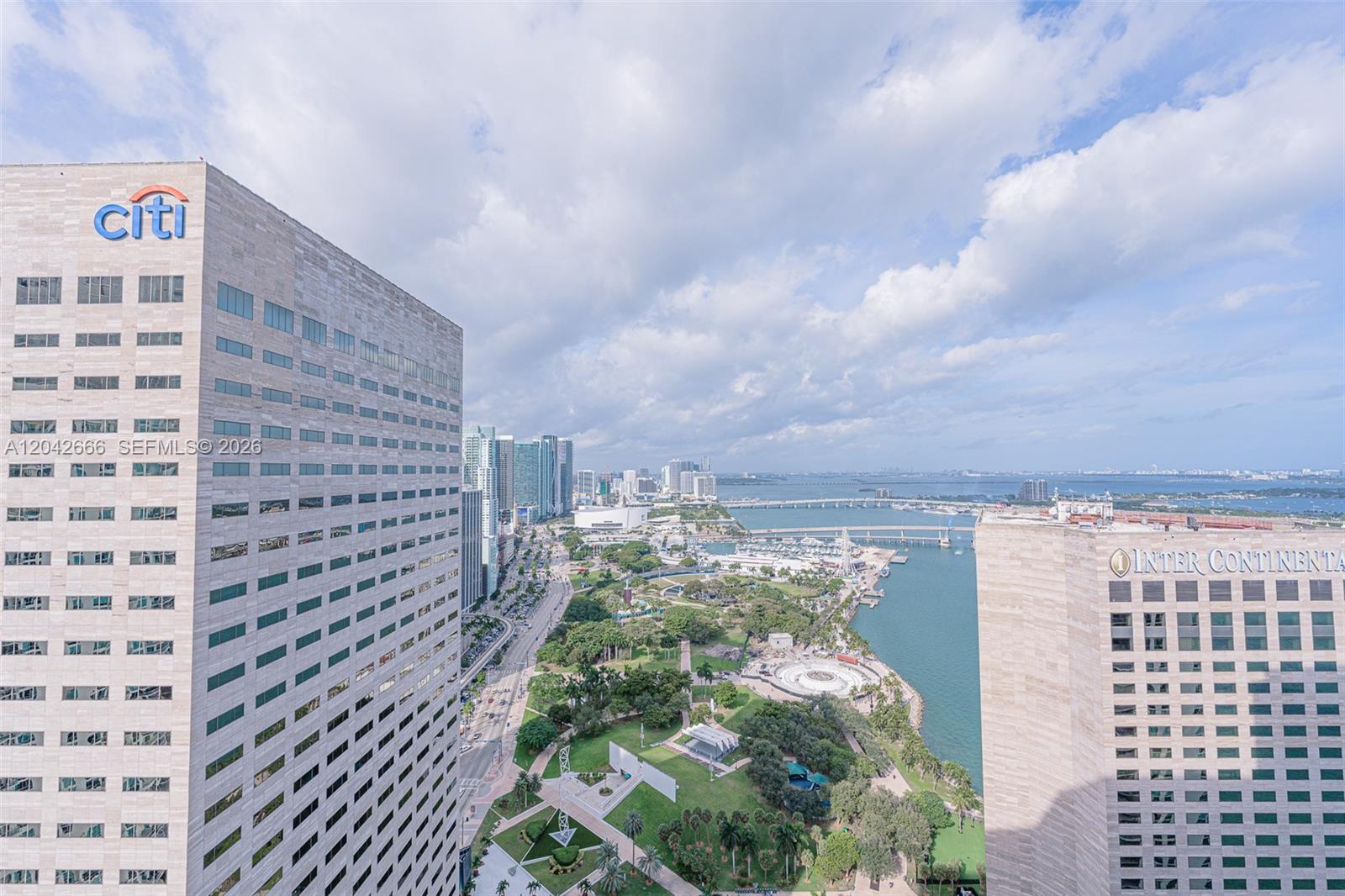325 S Biscayne Boulevard