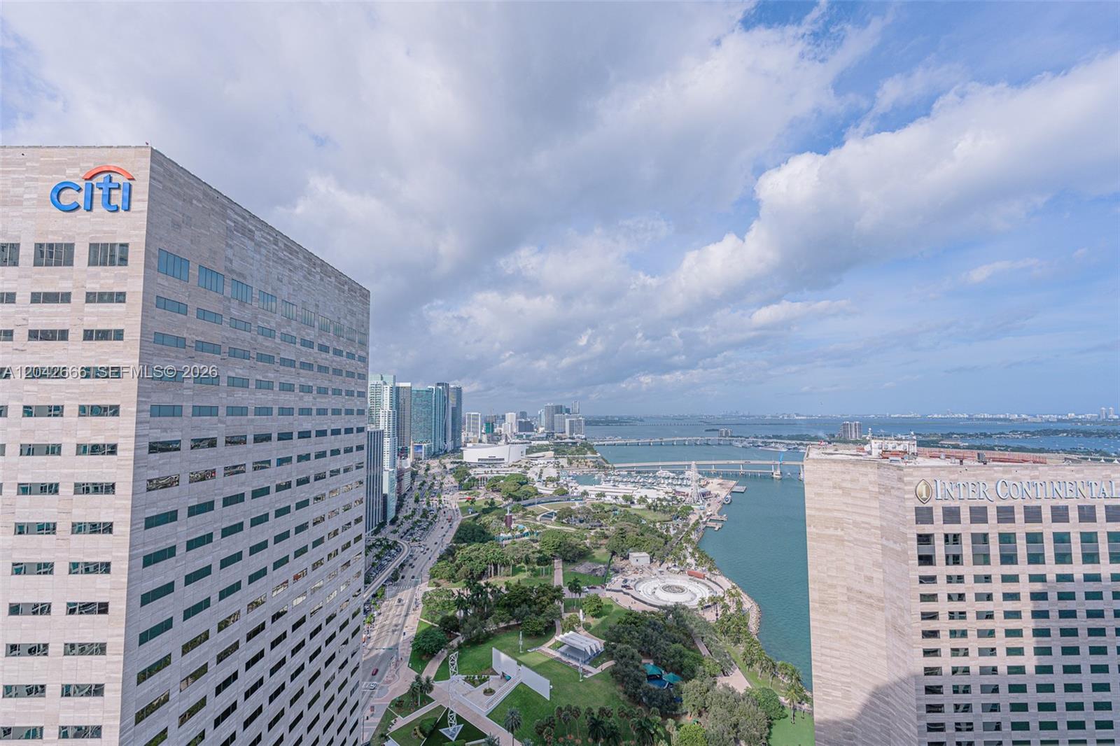 325 S Biscayne Boulevard