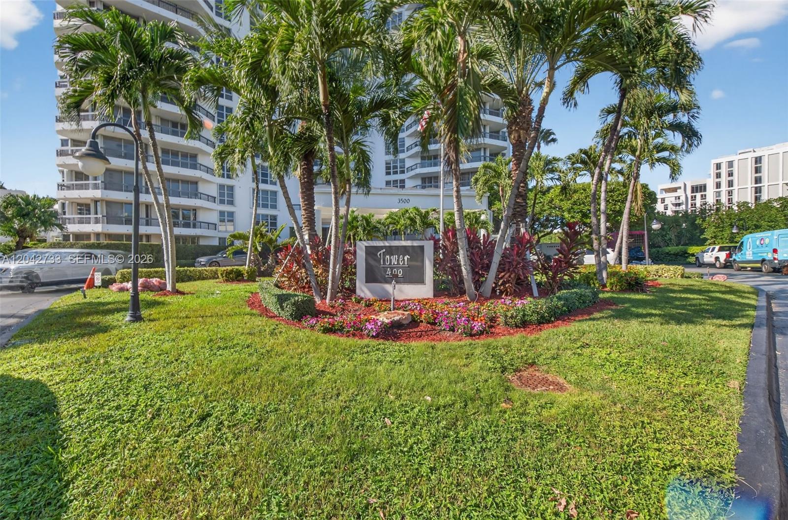 3500 Mystic Pointe Drive