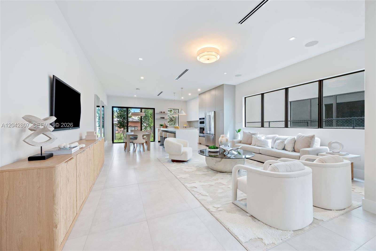 2747 SW 23rd Terrace