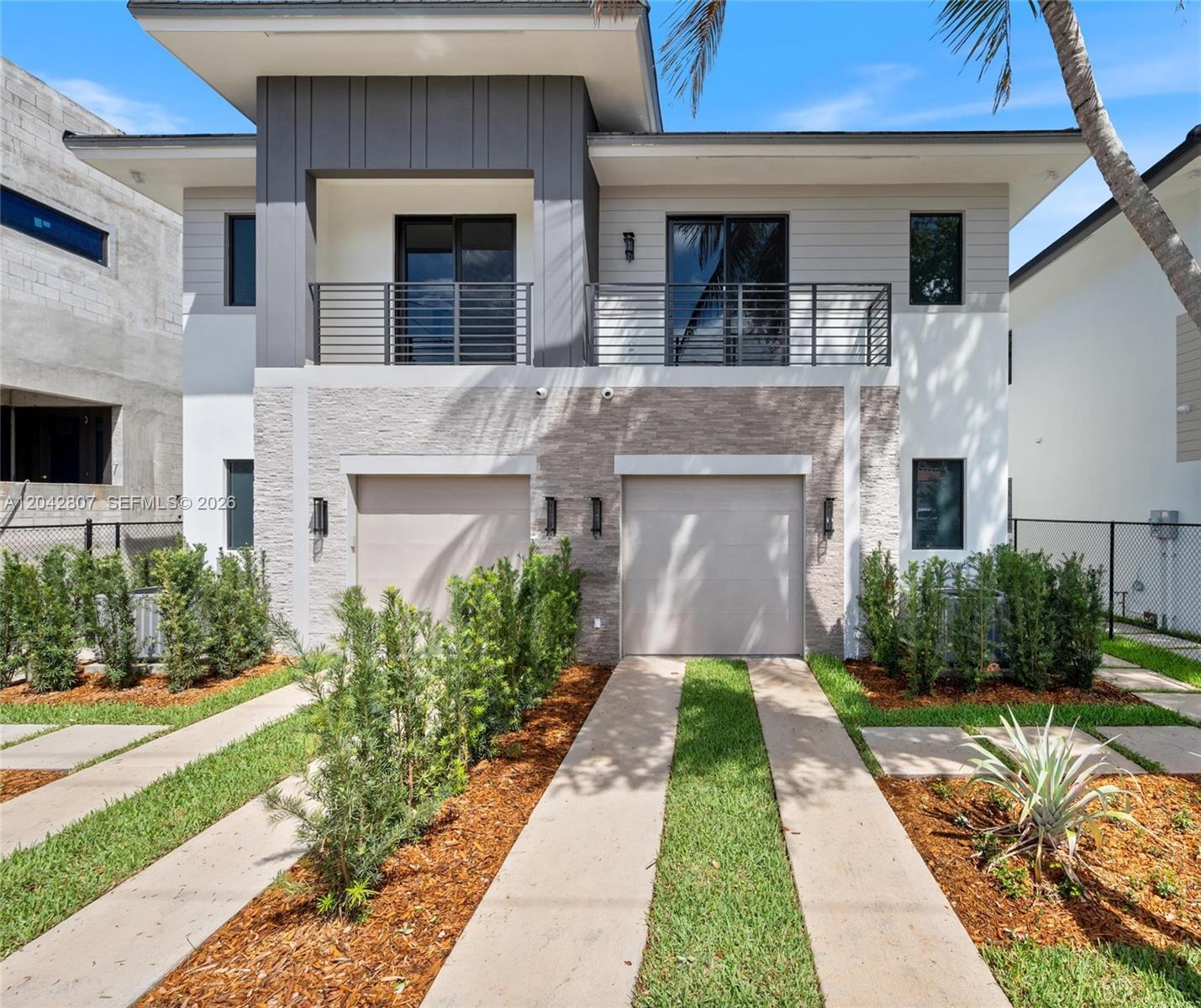 2747 SW 23rd Terrace