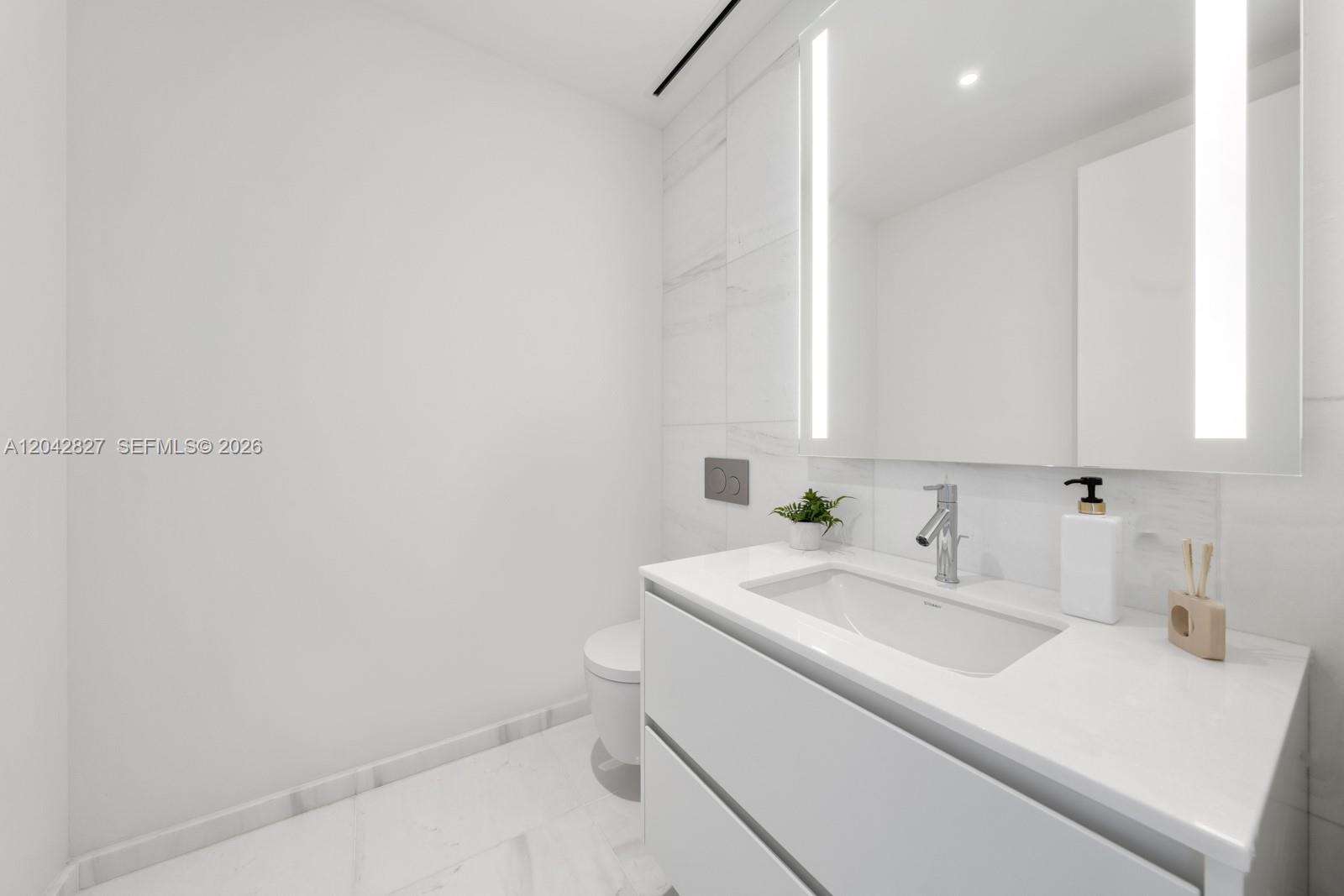 300 Biscayne Boulevard Way