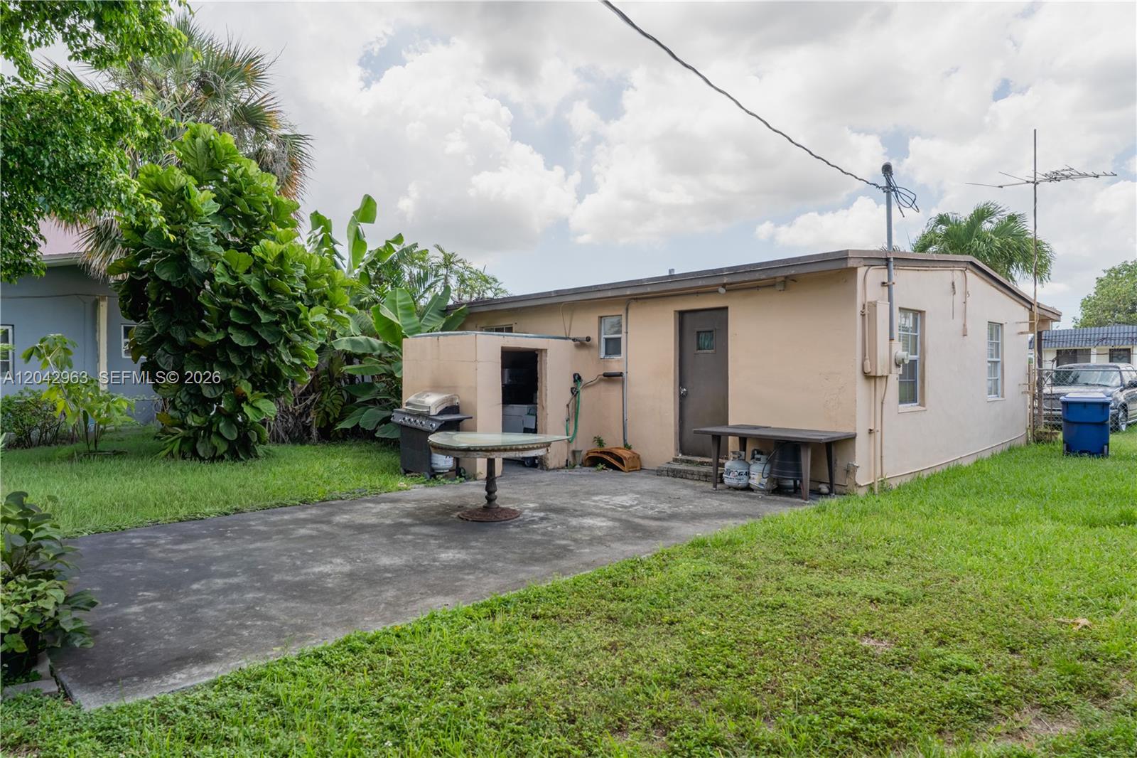 9265 SW 38th Street