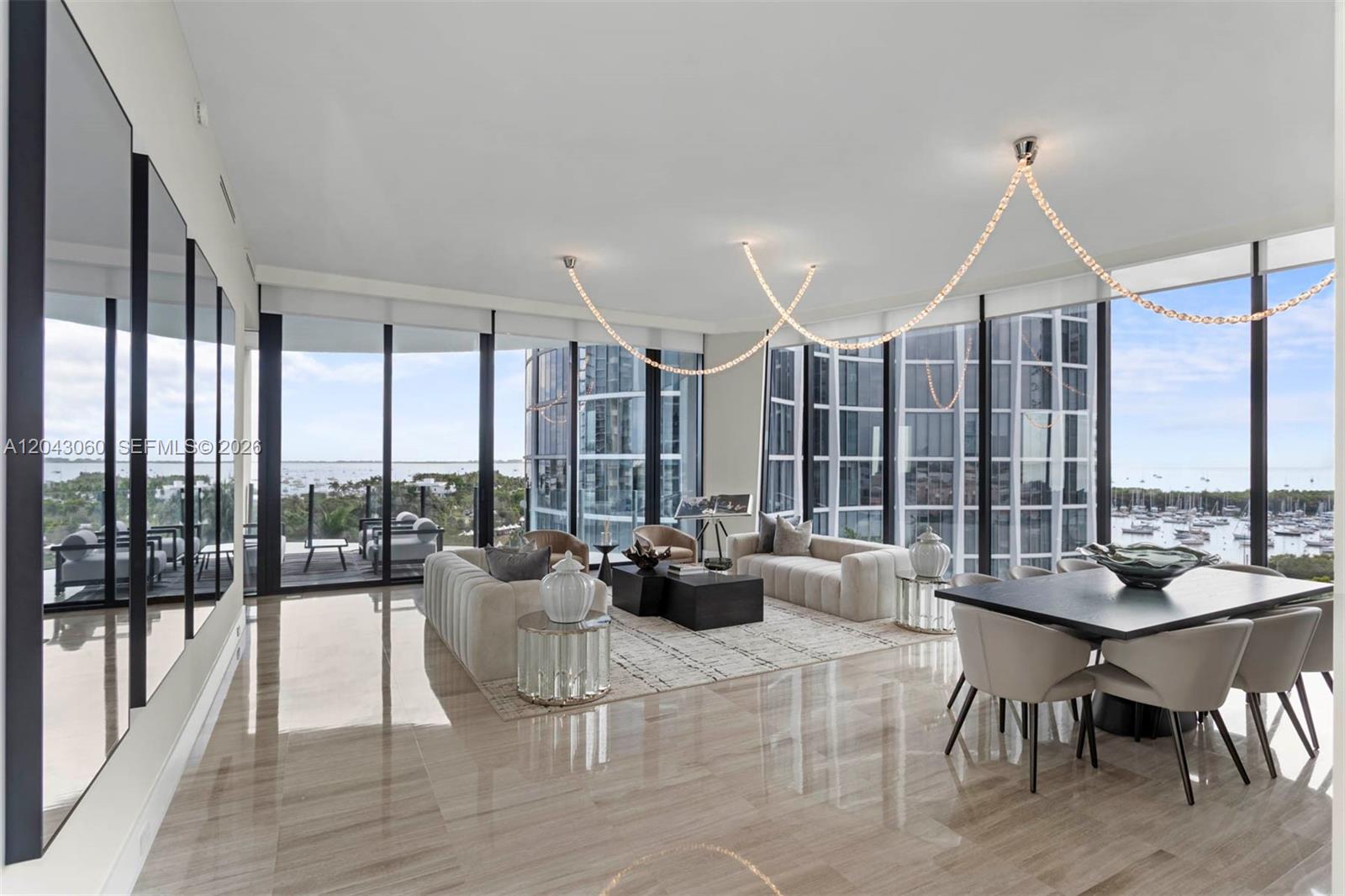 2821 S Bayshore Drive