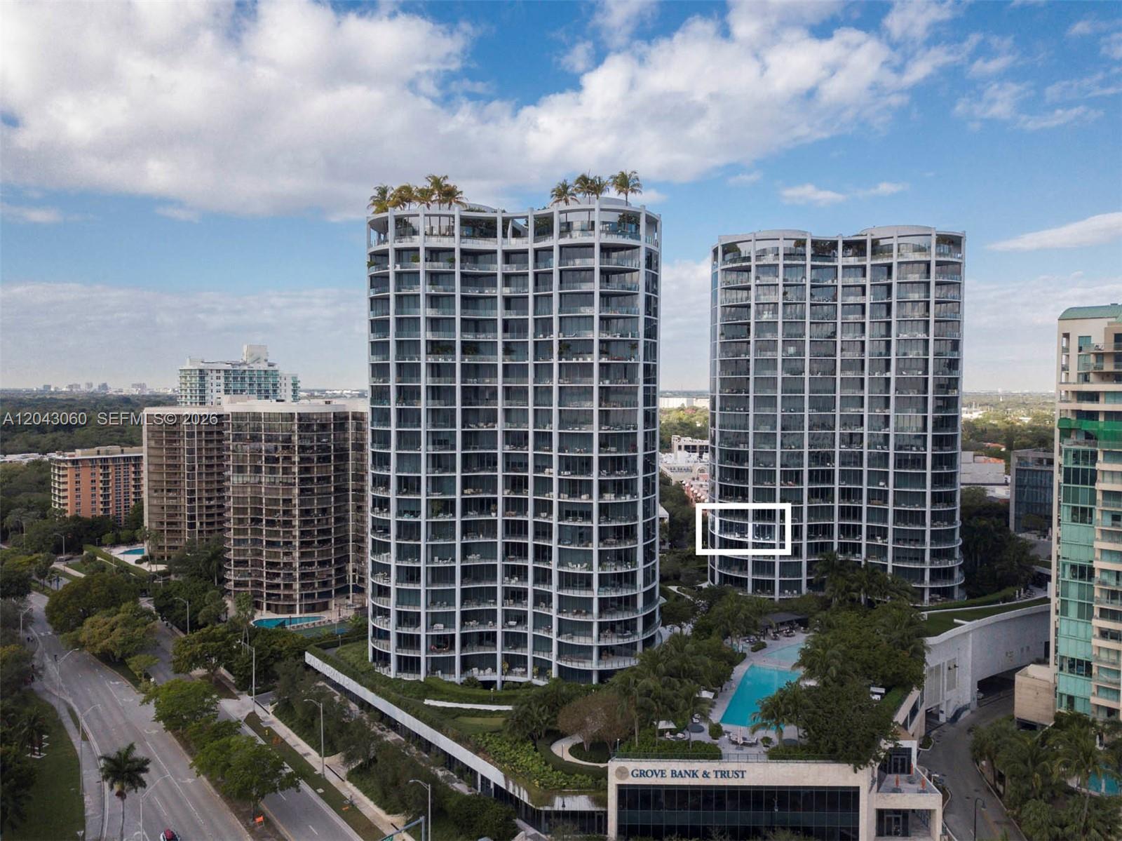 2821 S Bayshore Drive