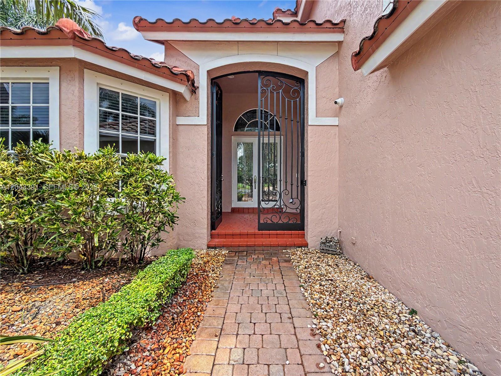 18900 SW 32nd Court