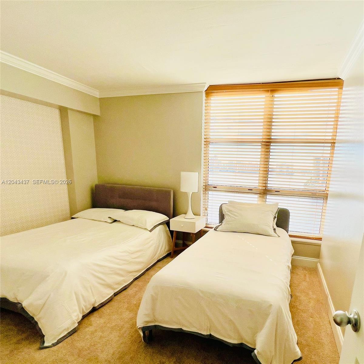 3600 Mystic Pointe Drive