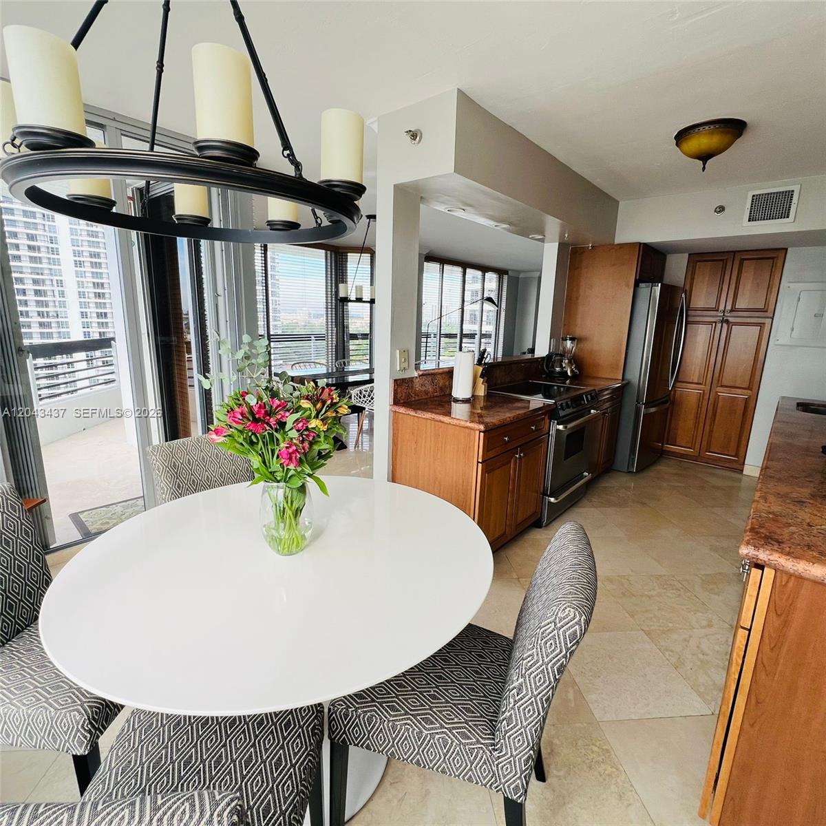 3600 Mystic Pointe Drive