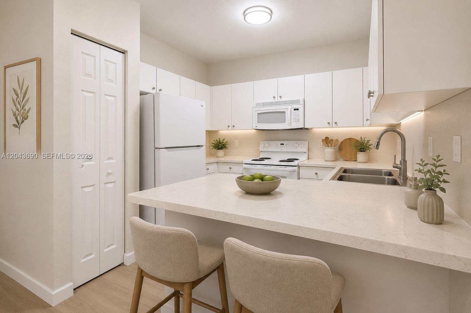 2728 NE 3rd Court