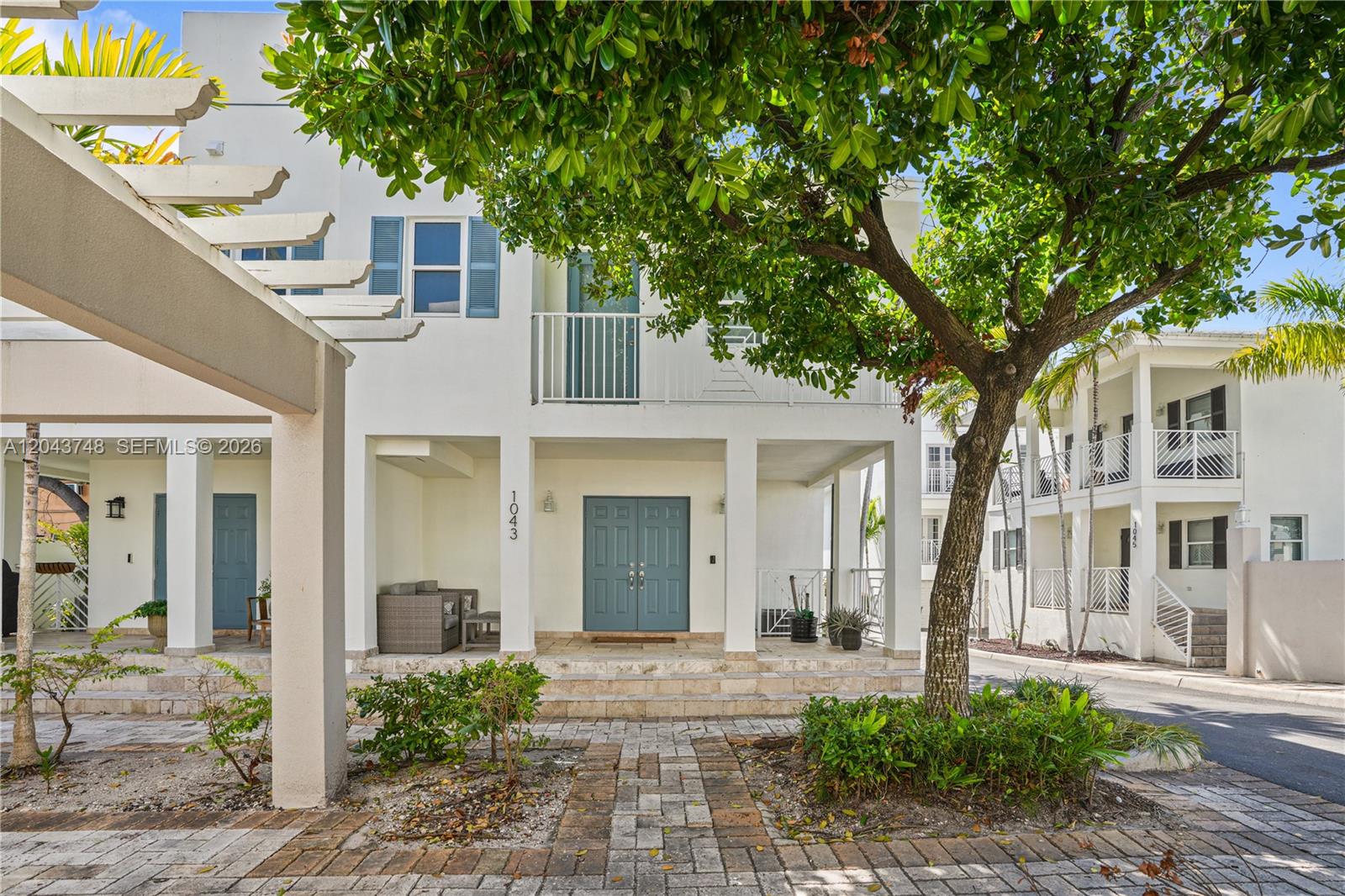 1043 SW 9th Court