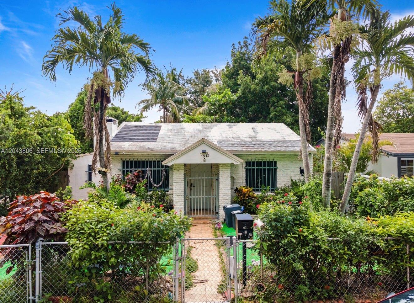 7573 NW 12th Court