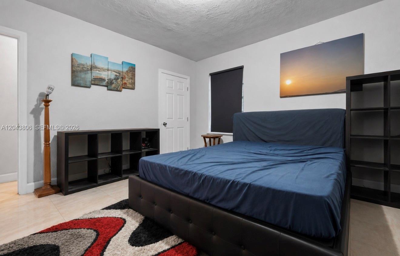 7573 NW 12th Court