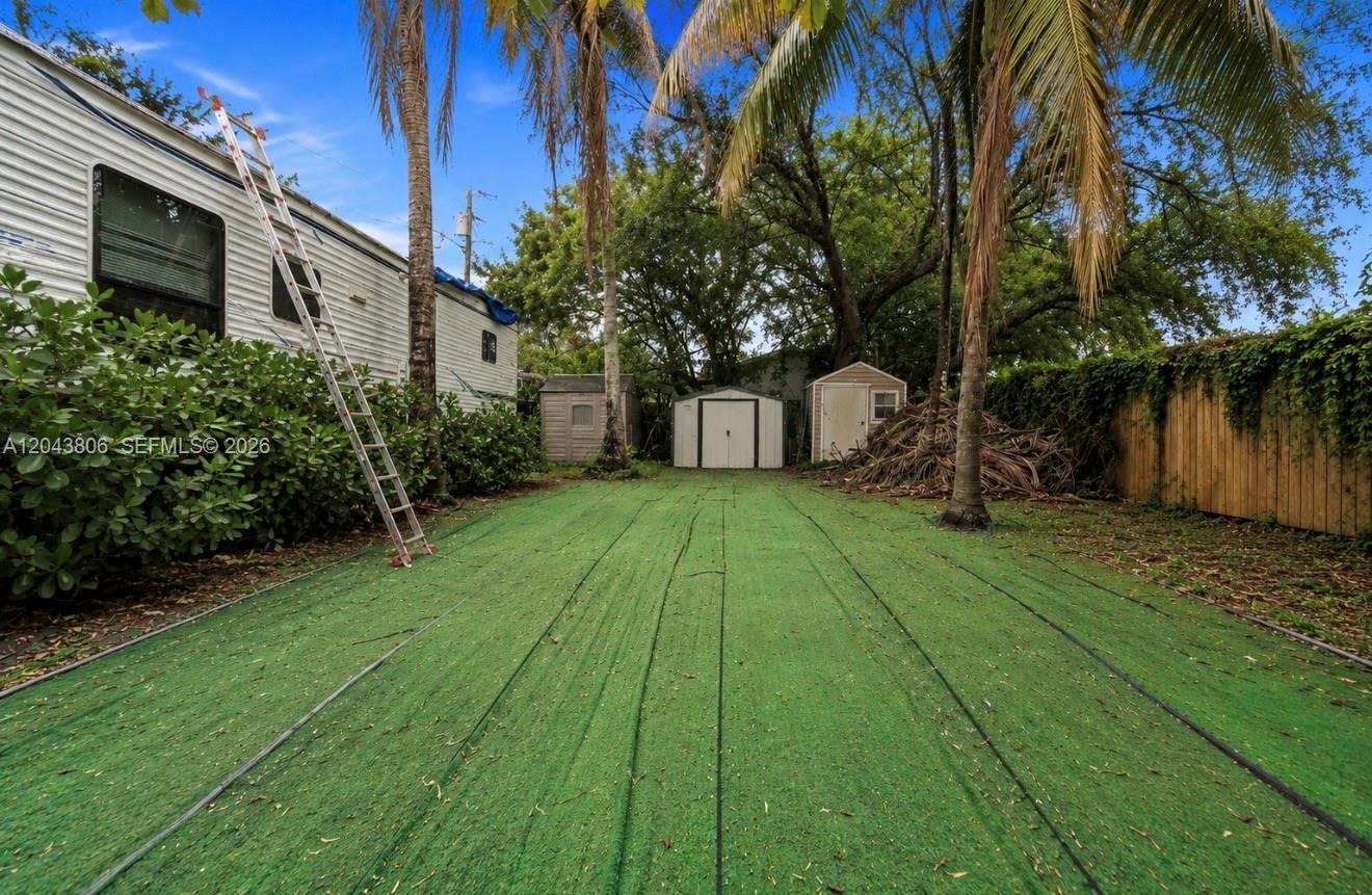 7573 NW 12th Court