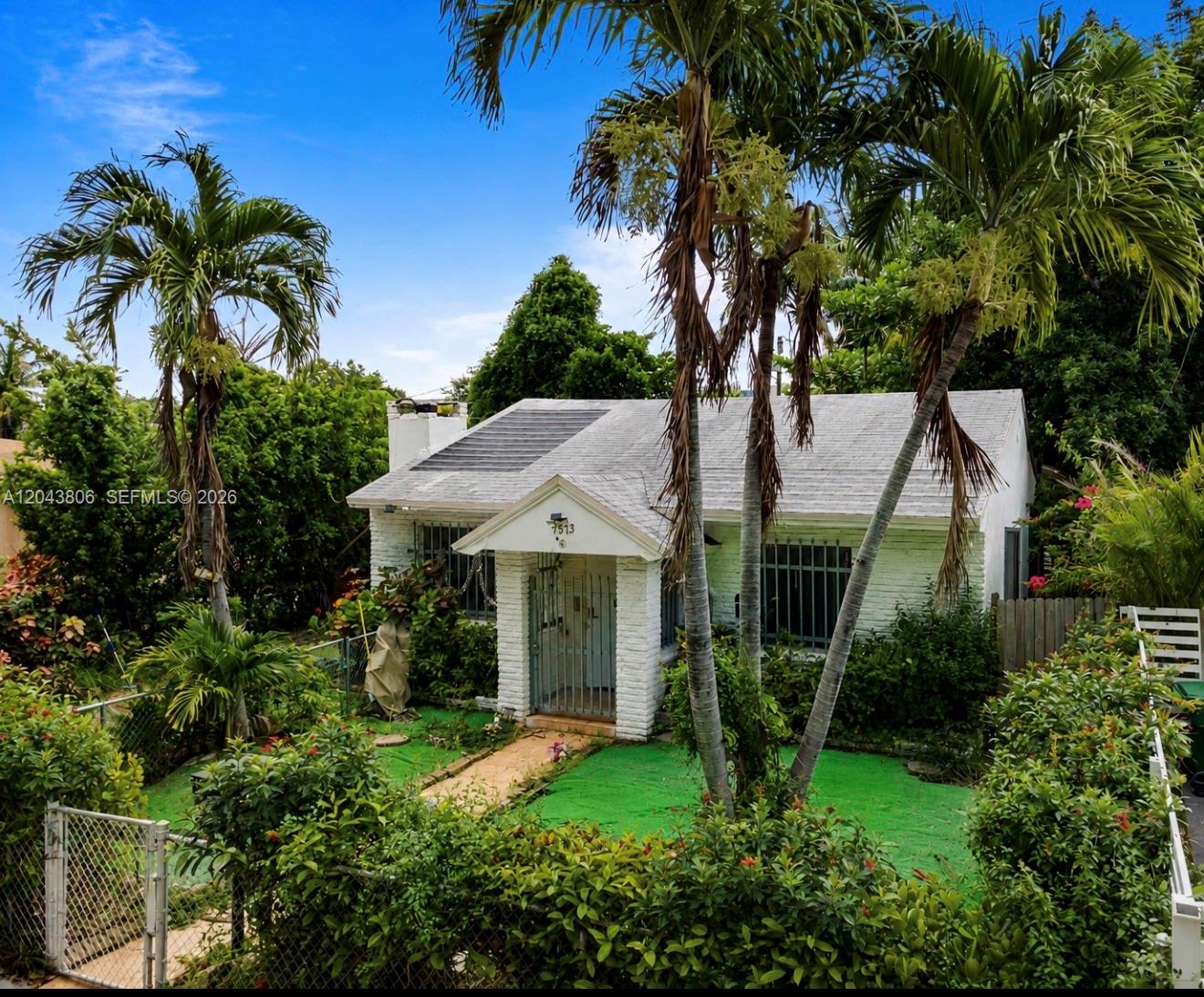 7573 NW 12th Court