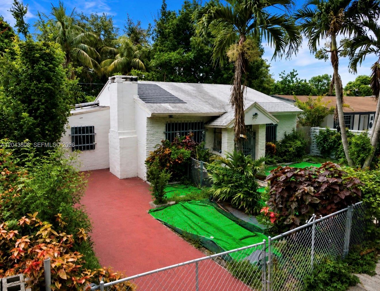 7573 NW 12th Court