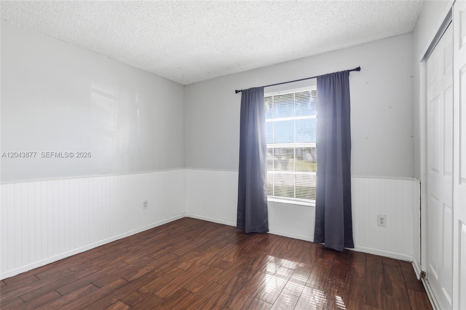 1855 SE 6th Court