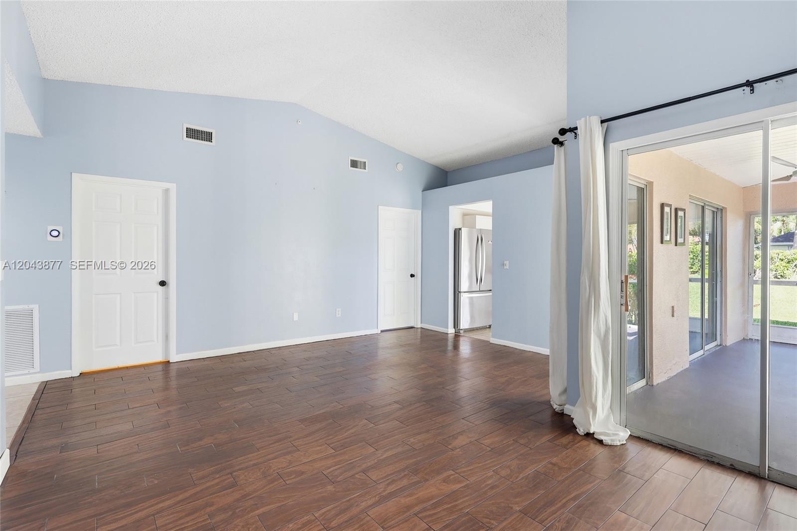 1855 SE 6th Court