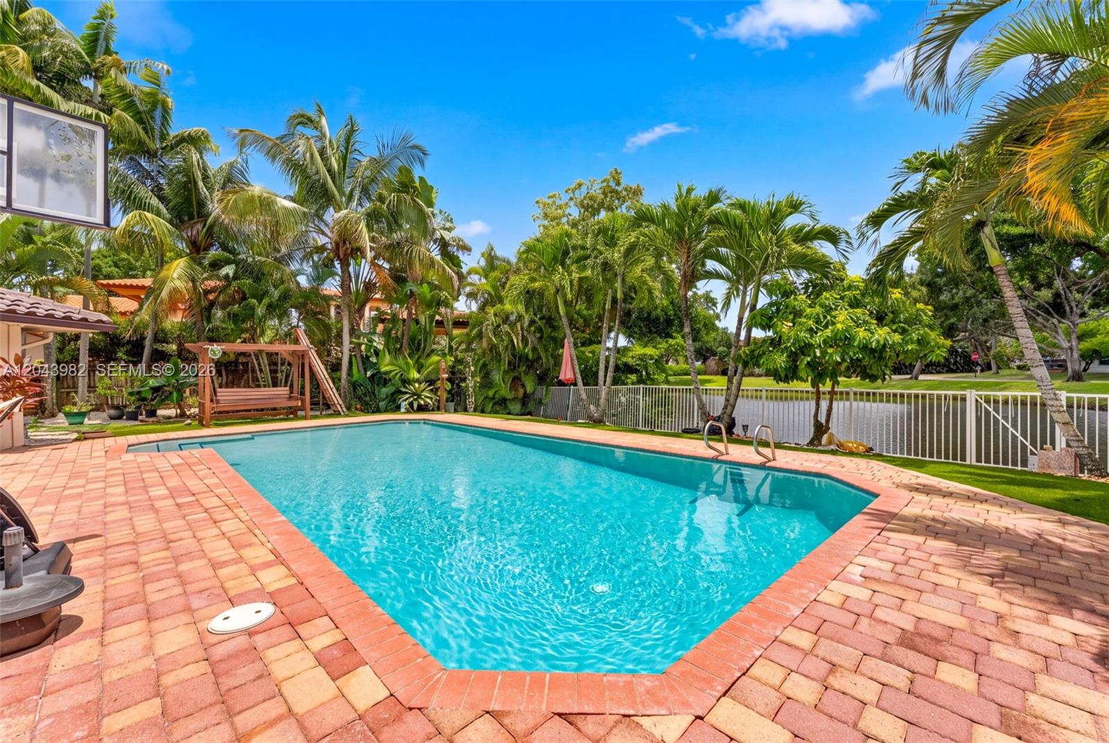 962 SW 93rd Terrace
