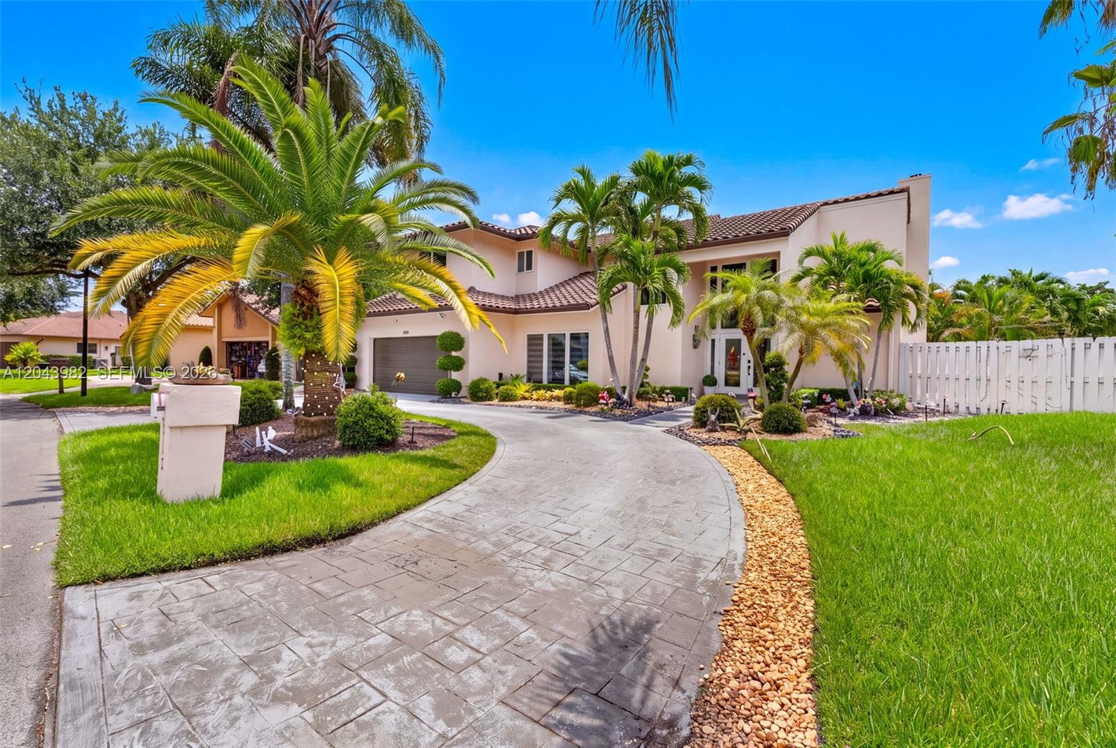 962 SW 93rd Terrace