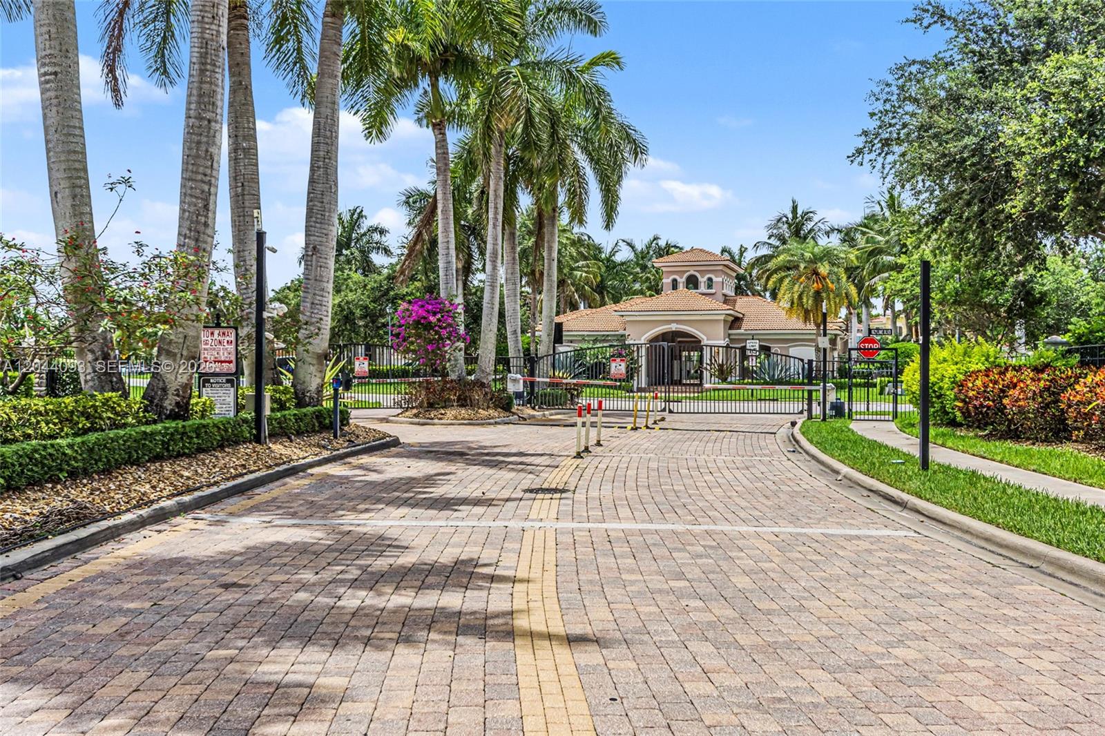4200 Key Lime Boulevard
