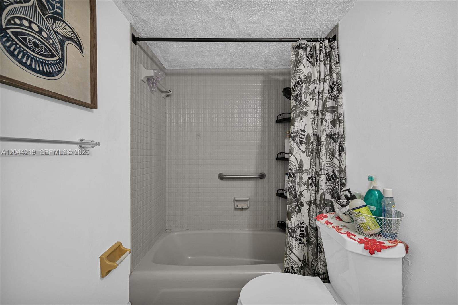 942 NE 199th Street