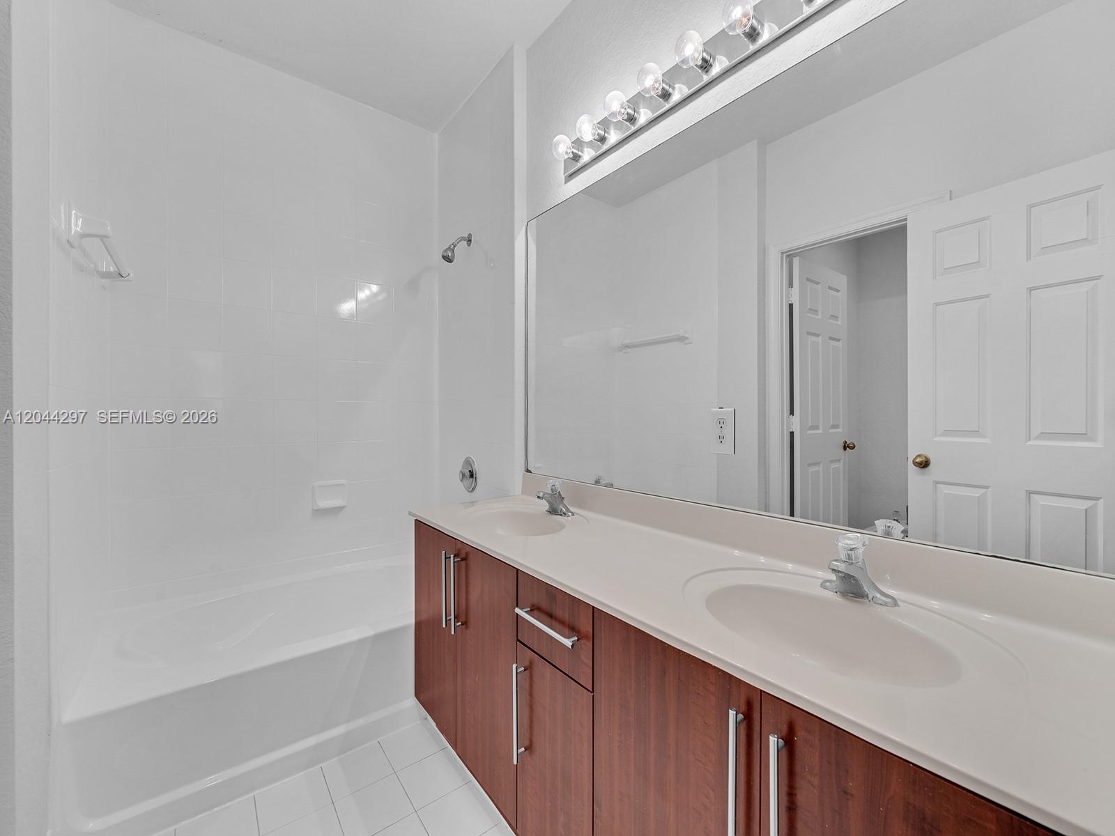 2482 SE 15th Court