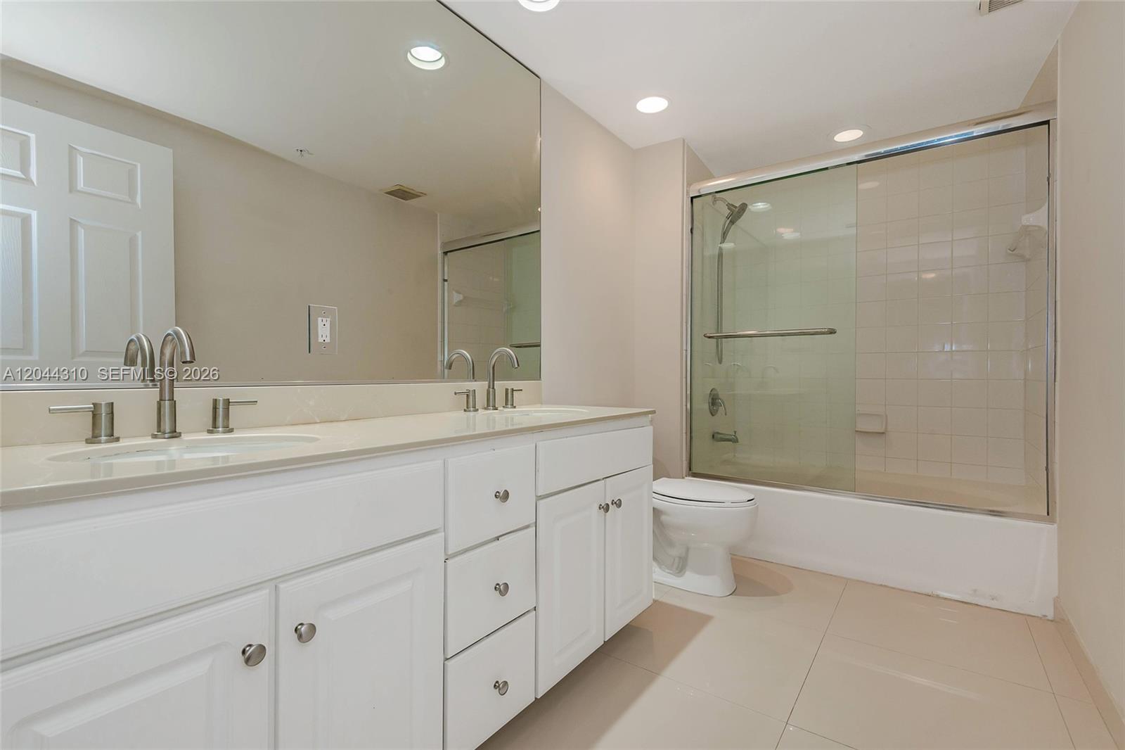 2000 N Bayshore Drive