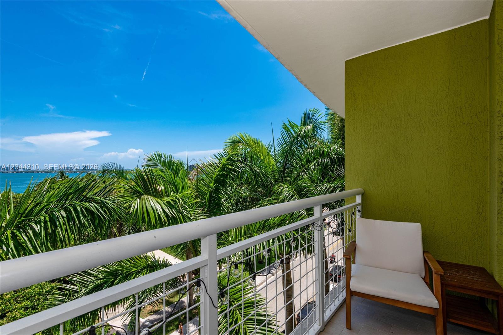 2000 N Bayshore Drive