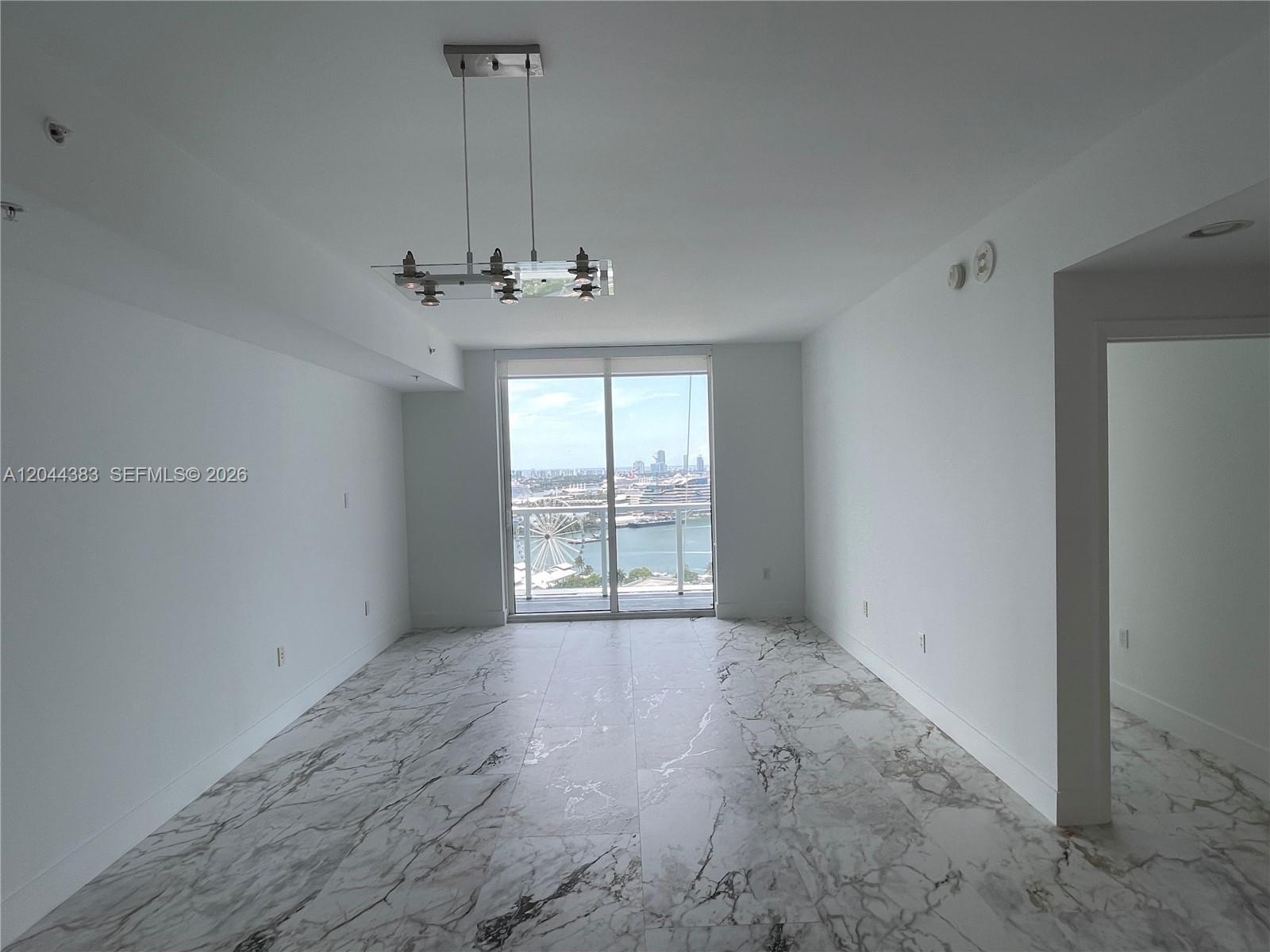 253 NE 2nd Street