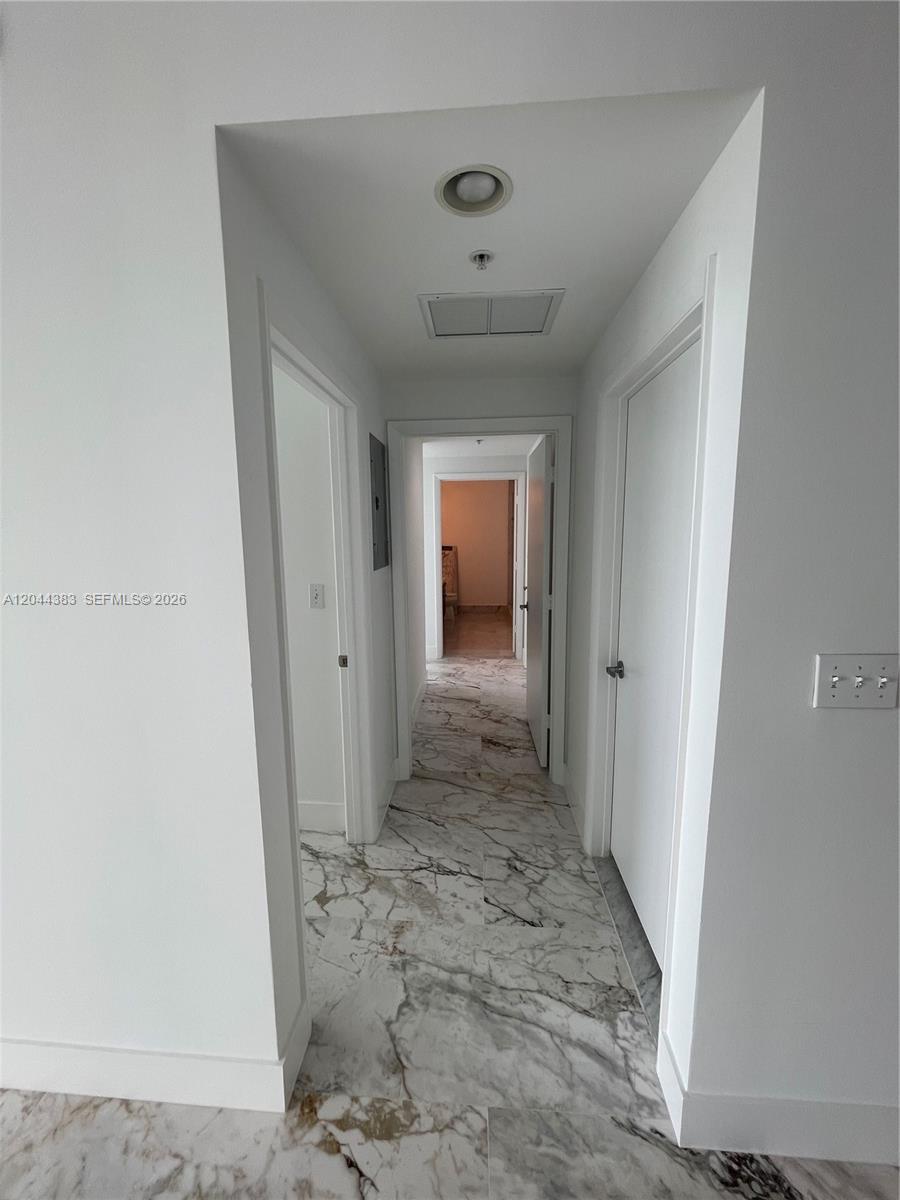253 NE 2nd Street