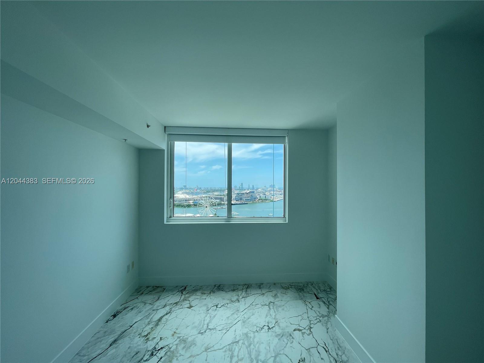 253 NE 2nd Street