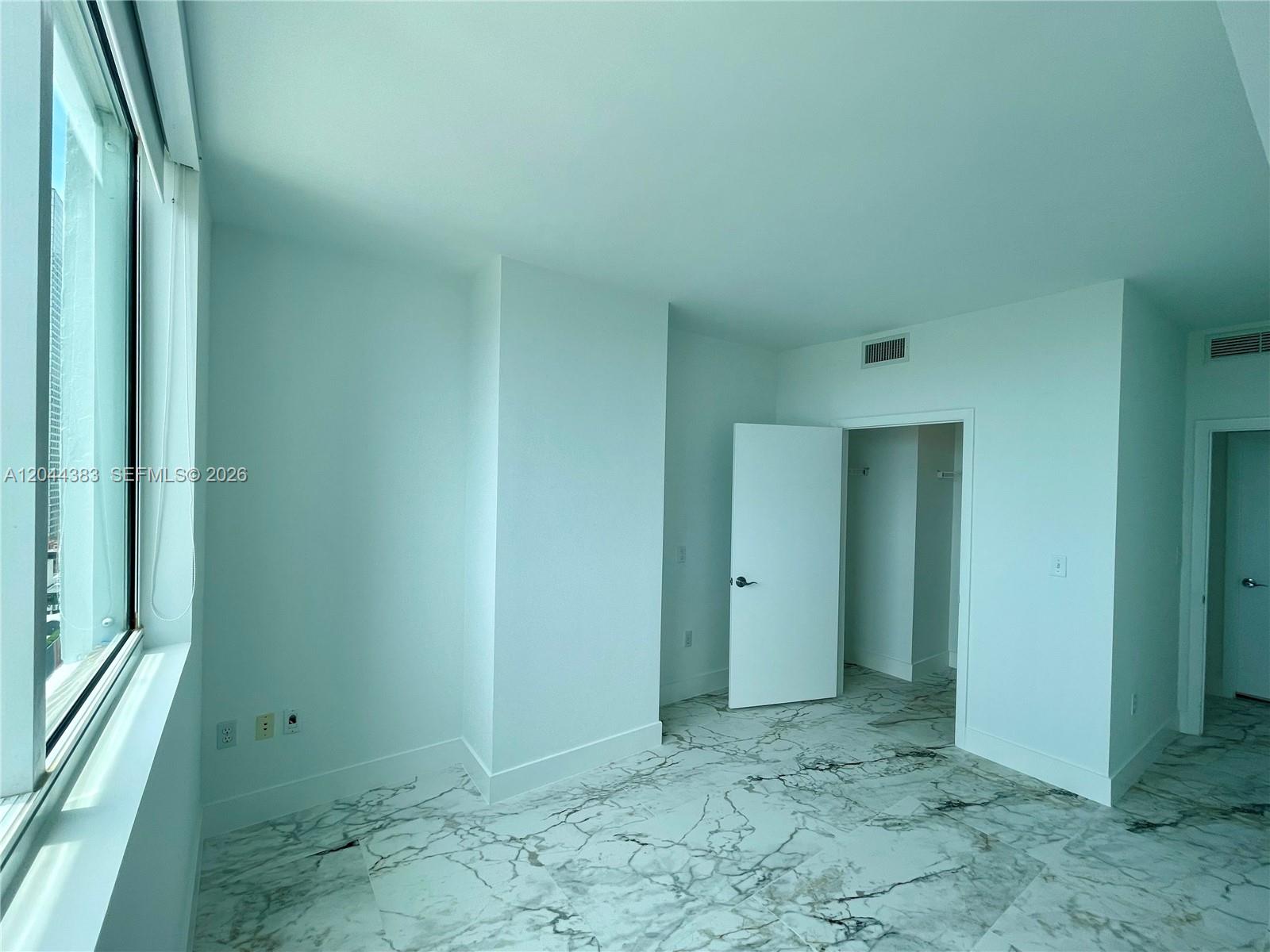 253 NE 2nd Street